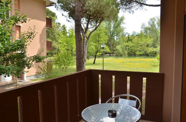 Balcony - Just Relax in a Green Area Near the Beach (San Michele al Tagliamento)