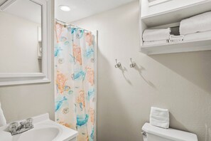 House (3 Bedrooms) | Property amenity - Alister Trio by Silver Sands Vacation Rentals (Port Aransas)
