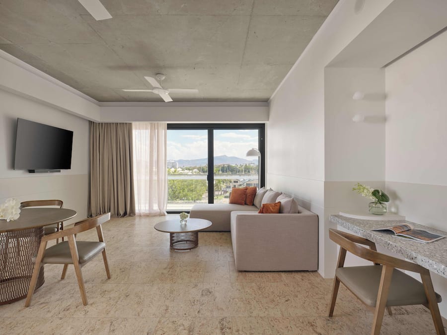 1 bedroom, premium bedding, minibar, in-room safe