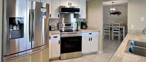 Nhà (3 Bedrooms) | Tiện nghi, dịch vụ nơi lưu trú