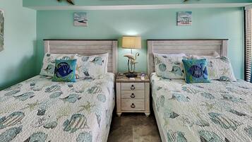 Kondominium (0 Bedroom) | Didekorasi berbeda-beda dan dilengkapi dengan perabotan berbeda-beda