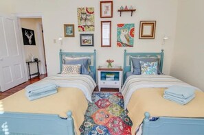 4 bedrooms, travel cot, free WiFi, bed sheets