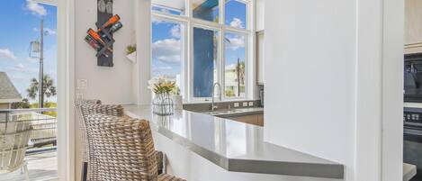 House (4 Bedrooms) | Property amenity