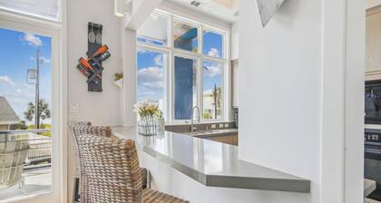 Pirates' Castle by Ryson Vacation Rentals