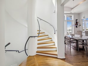 單棟房屋 (4 Bedrooms) | 住宿設施服務