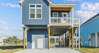 Sandy Smiles by Ryson Vacation Rentals