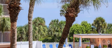 Condo (2 Bedrooms) | Property amenity