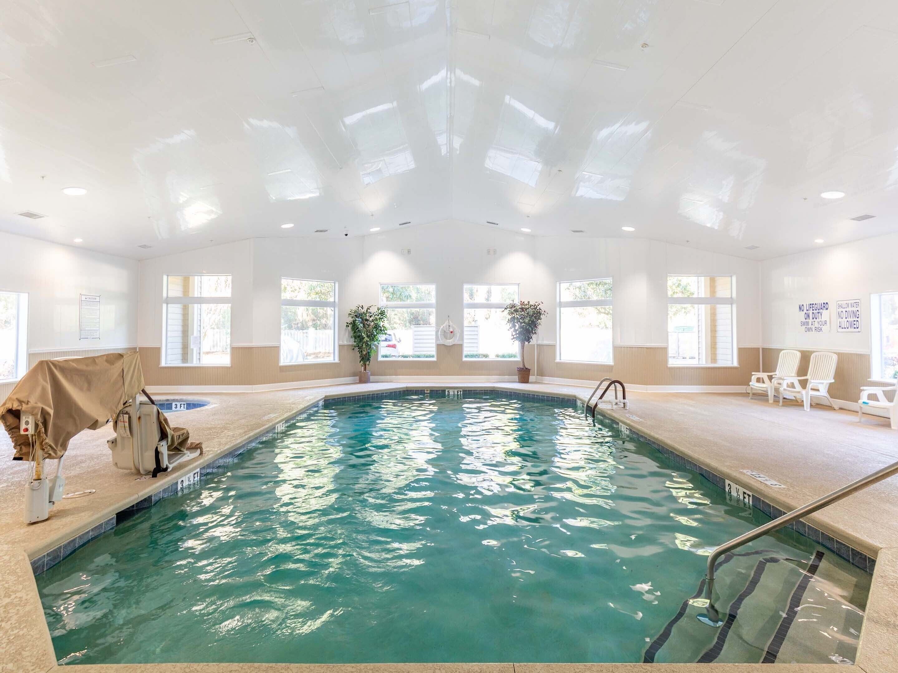 Condo (2 Bedrooms) | Property amenity