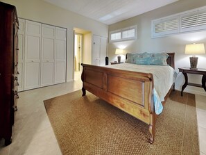 Condo (3 Bedrooms) | Property amenity - Reflections on the Gulf by Distinctive Beach Rentals (Indian Rocks Beach)