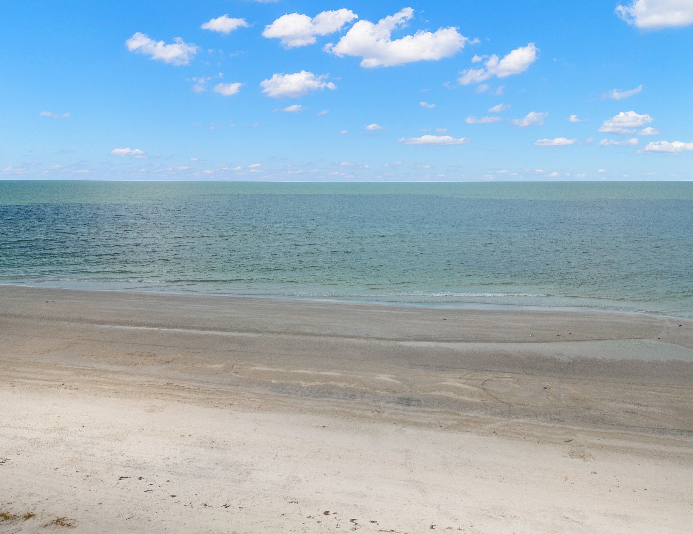 Condo (3 Bedrooms) | Property amenity