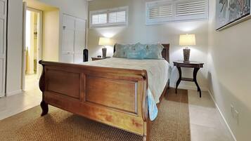 Condo (3 Bedrooms) | Property amenity