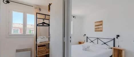 2 camere, ferro/asse da stiro, Wi-Fi, lenzuola
