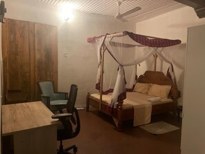 3 dormitorios, escritorio, wifi gratis y ropa de cama