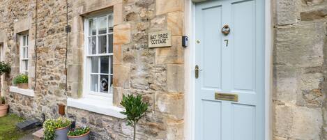 Cottage | Front of property