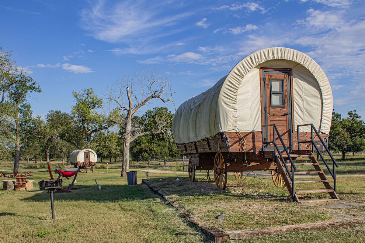 Signature Studio Suite | Iron/ironing board, free WiFi