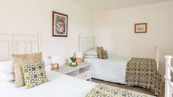 3 bedrooms, individually decorated, individually furnished, free WiFi