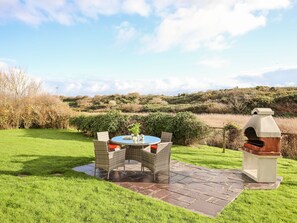 Property grounds - Rhyd Y Bont Bach (Holyhead)