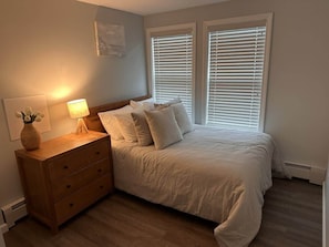 2 chambres, fer et planche à repasser, lit de bébé portatif, Wi-Fi