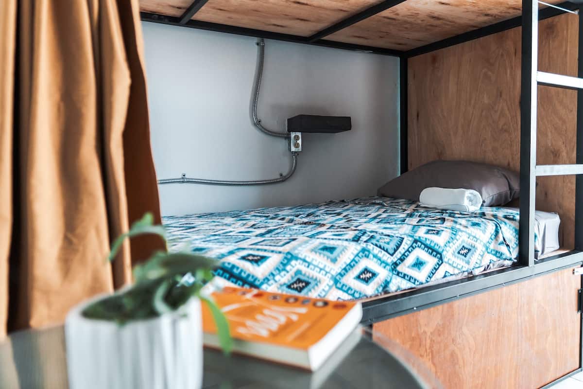 4-bed Female Dormitory | Blackout curtains, free WiFi