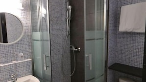 Classic Room | Bathroom - Brit Hotel Baillet (Baillet-en-France)