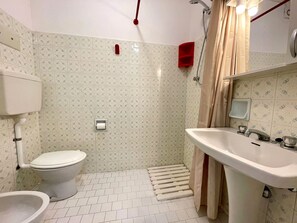 Studio, Balcony, City View | Bathroom - Cozy Studio Near the Beach (Caorle)