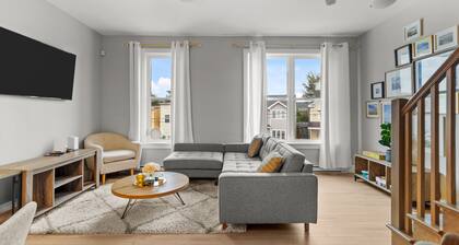 Pennywell Prestige | 2 Bed | 1.5 Bath | Garage