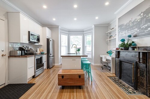 The Bannerman Park Suite Private Parking & Patio