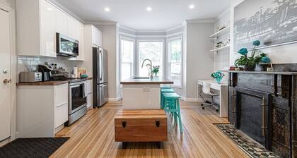 The Bannerman Park Suite Private Parking & Patio