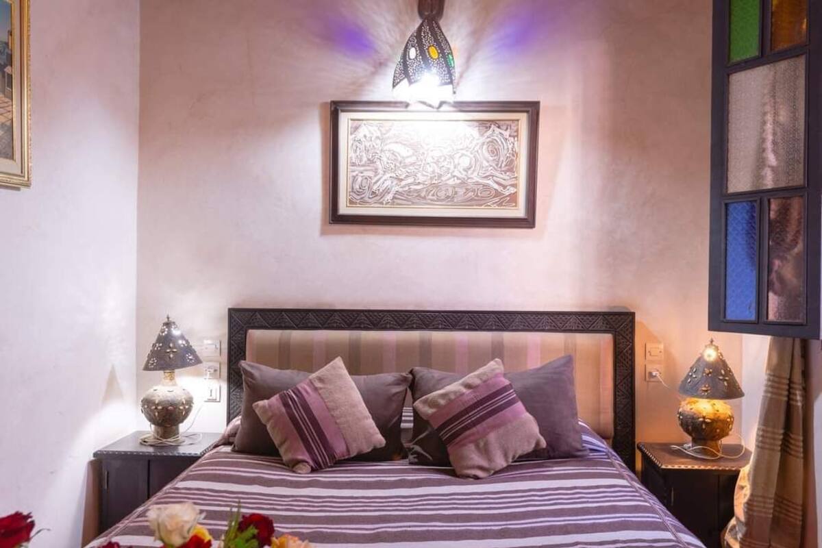 Standard Double Room | Desk, laptop workspace, iron/ironing board (on request), WiFi (free)