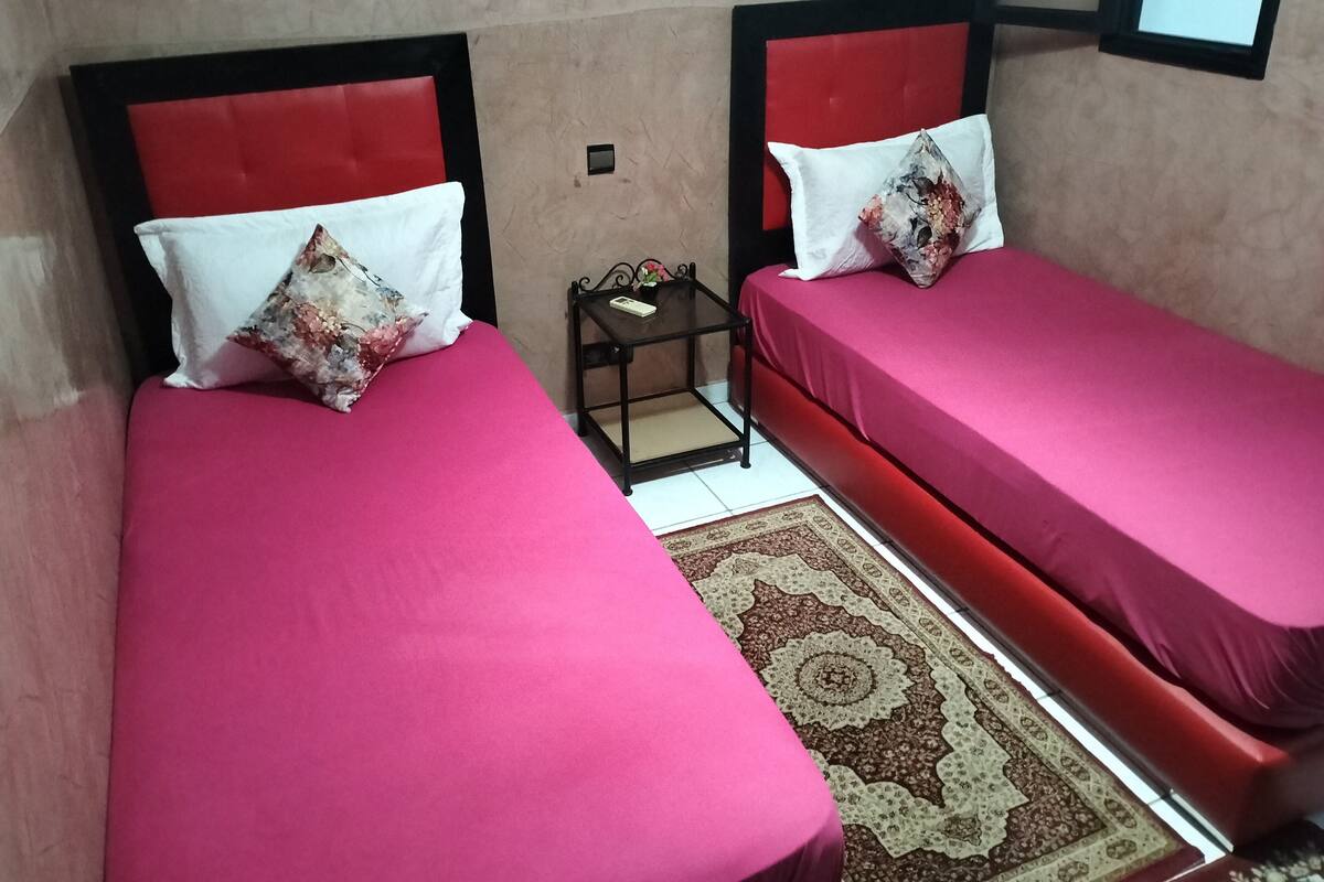 Standard Double or Twin Room | Desk, laptop workspace, iron/ironing board (on request), WiFi (free)