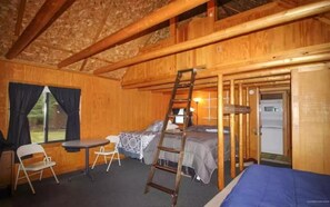 4 bedrooms, WiFi, bed sheets