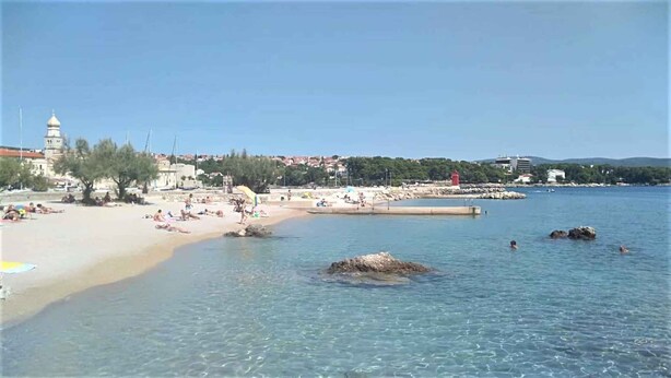 Beach - Holiday apartment mit Klimaanlage und Terrasse (Krk)