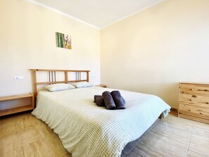 3 Schlafzimmer, Bügeleisen/Bügelbrett, kostenloses WLAN, Bettwäsche
