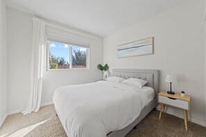 House | 3 bedrooms, Internet - DT Reno - Elegant Home w Private Patio BBQ Grill (Reno)