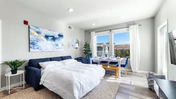 2 bedrooms, Internet