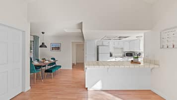 4 habitaciones y acceso a internet