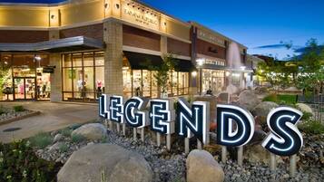 Villa | 4 bedrooms, Internet