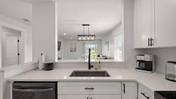 Rumah | 2 kamar tidur dan internet