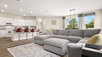 House | 3 bedrooms, Internet