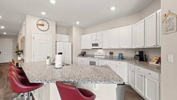 House | 3 bedrooms, Internet