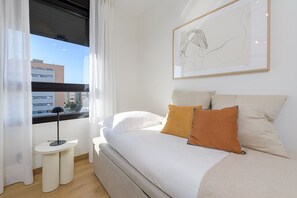 3 chambres, fer et planche à repasser, lit parapluie, Wi-Fi gratuit