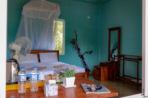 ตกแต่งพิเศษโดยเฉพาะ, โต๊ะทำงาน, พื้นที่ทำงานแบบใช้แล็ปท็อป, Wi-Fi ฟรี