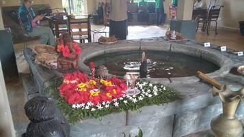 Hot stone massages, deep-tissue massages, Swedish massages