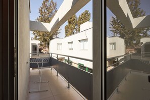 House | Balcony