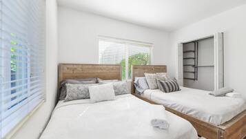 Departamento Deluxe | 4 habitaciones, cortinas blackout y tabla de planchar con plancha