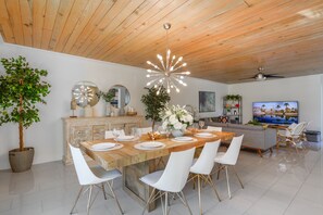 Deluxe Apartment | Ruang makan