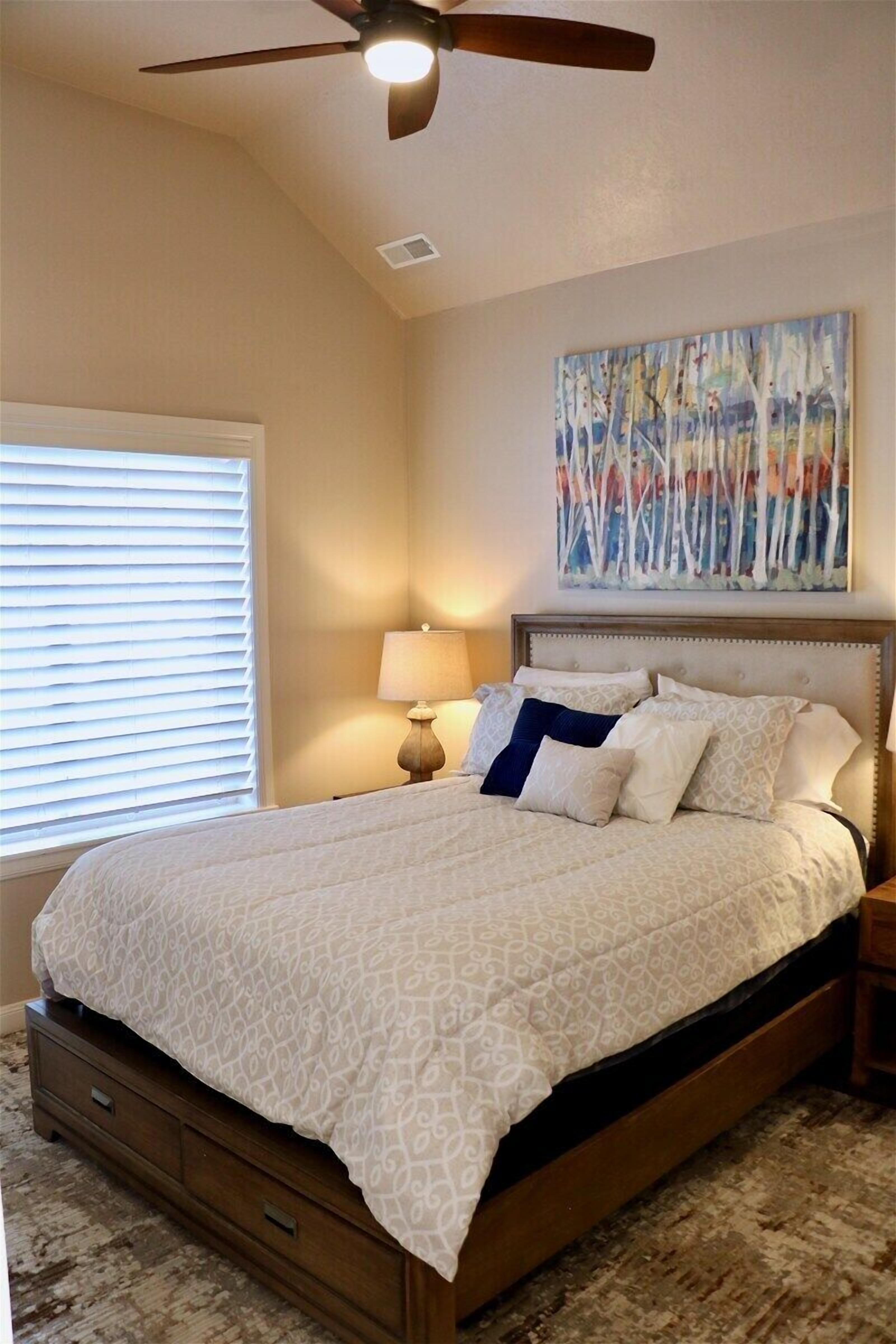 3 habitaciones, tabla de planchar con plancha y wifi gratis 