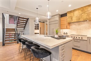 Fridge, microwave, oven, stovetop - Norfolk Mtn Fantasy! Luxury Build with Private Hot Tub-Walk to Ski Resort! (Park City)