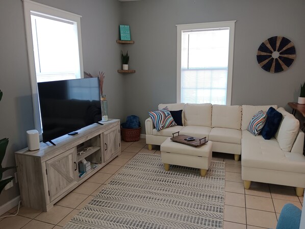 Smart TV - Island Escape (Galveston)