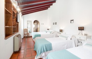 House | 5 bedrooms, premium bedding, down duvets, pillow-top beds - Posada del huerto by Vilvey Turismo (Chacras de Coria)